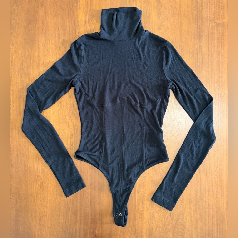 Agolde Long Sleeve Wilma Turtle Neck Bodysuit Size Medium